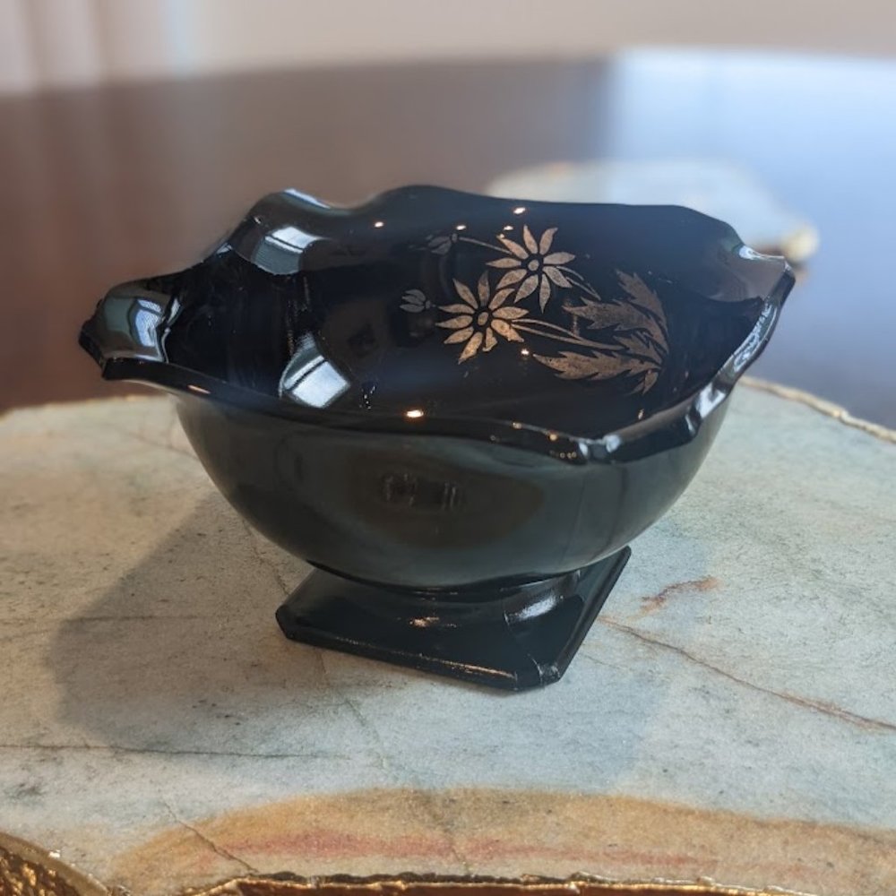 L.E. Smith Black Amethyst Nut Bowl with Silver Accents